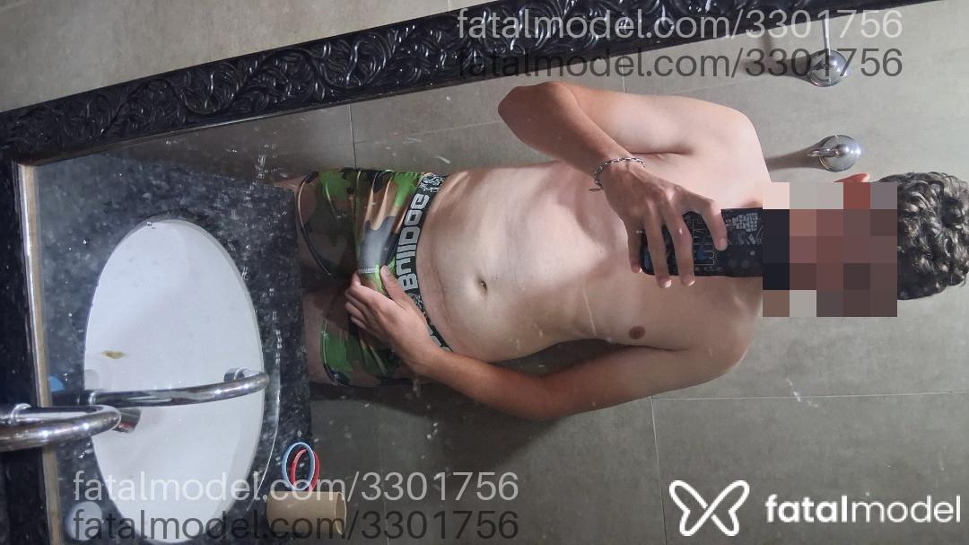 Acompanhante homem com cabelo castanho de olhos castanhos em Birigui - Mateus