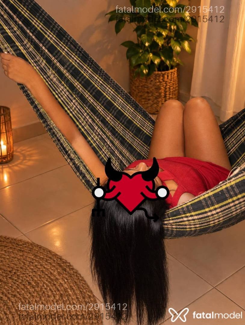 Acompanhante mulher morena (o) de olhos pretos - Ysa
