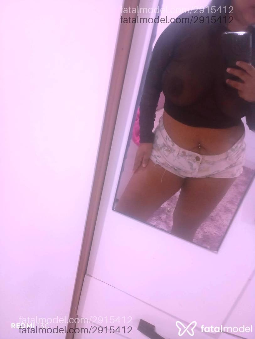 Acompanhante mulher morena (o) de olhos pretos - Ysa