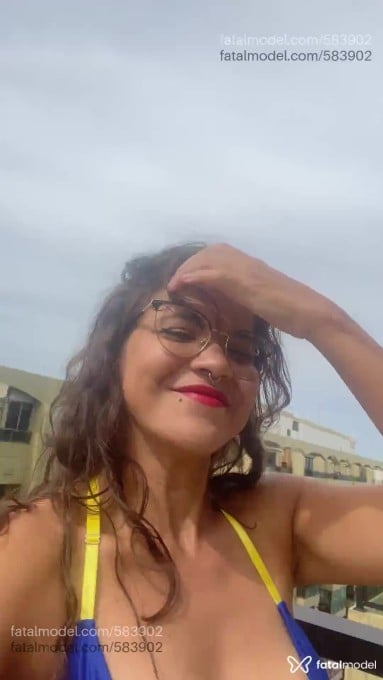 Acompanhante mulher com cabelo castanho de olhos castanhos em Rio de Janeiro Acompanhante mulher com cabelo castanho de olhos castanhos em Rio de Janeiro - DDuda