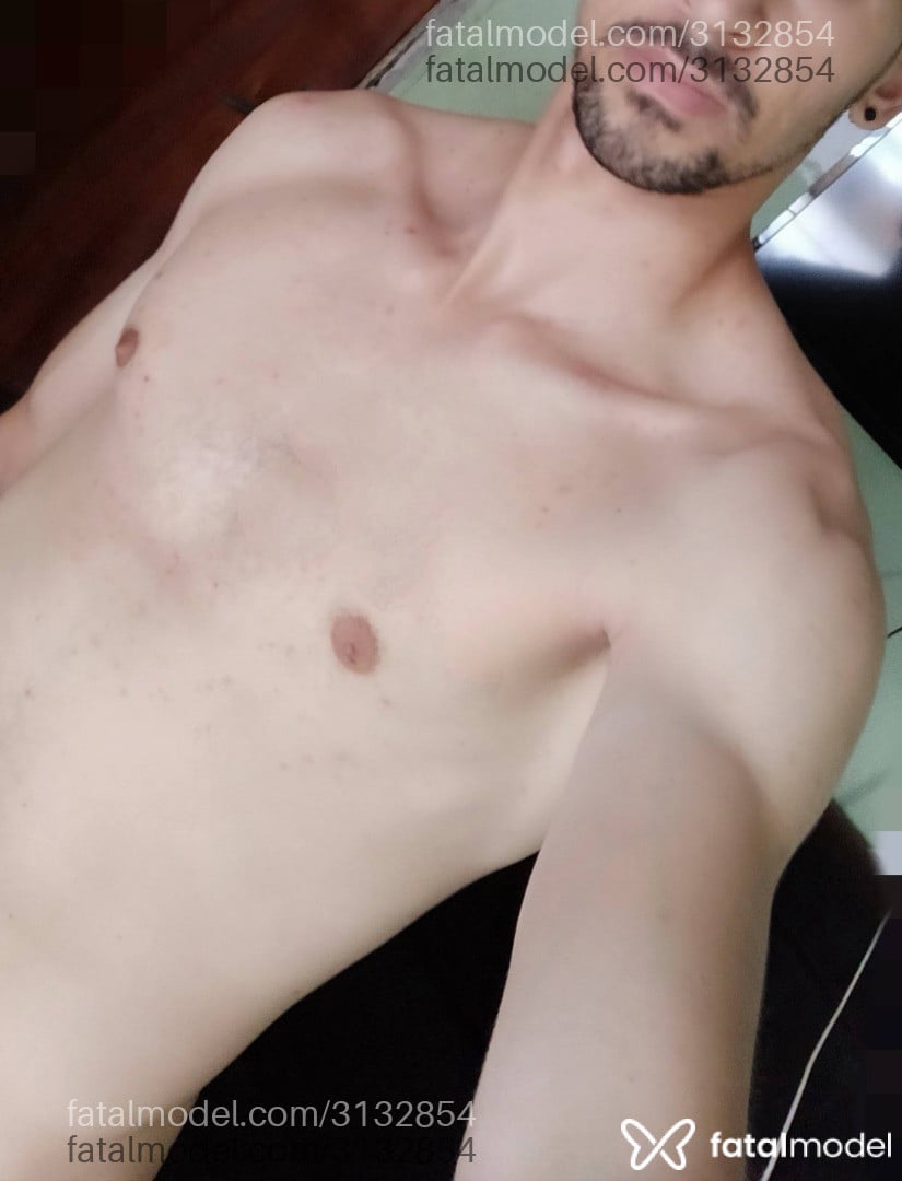 Acompanhante homem com cabelo castanho de olhos castanhos em Ourinhos Acompanhante homem com cabelo castanho de olhos castanhos em Ourinhos - Amanteparamulher
