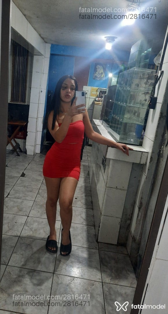 Acompanhante mulher morena (o) de olhos castanhos em Santo André Acompanhante mulher morena (o) de olhos castanhos em Santo André - Karoline