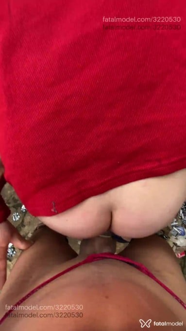 Acompanhante mulher trans loira (o) de olhos castanhos em Lajeado Acompanhante mulher trans loira (o) de olhos castanhos em Lajeado - Kauany Custódio