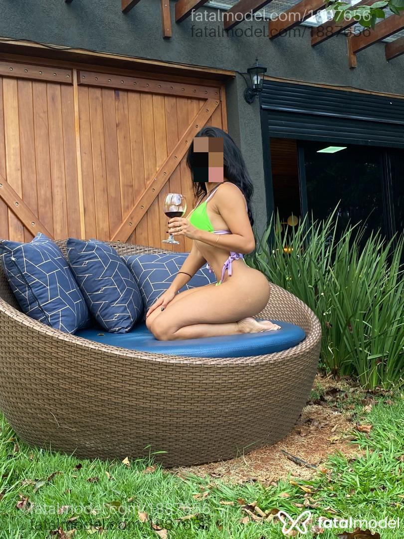 Acompanhante mulher morena (o) de olhos pretos em Goiânia Acompanhante mulher morena (o) de olhos pretos em Goiânia - Kelly Garcia