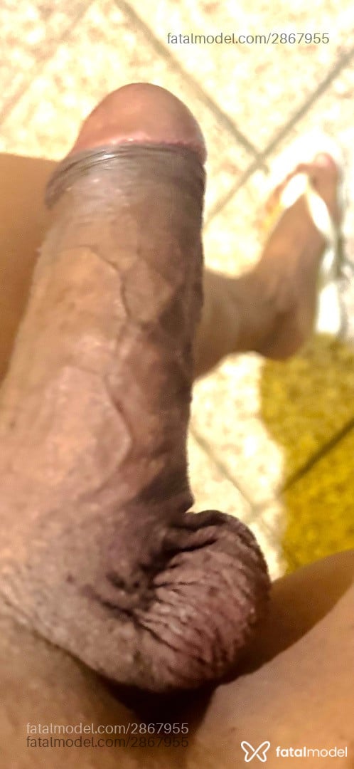 Acompanhante homem com cabelo castanho de olhos pretos em Pouso Alegre - Judson