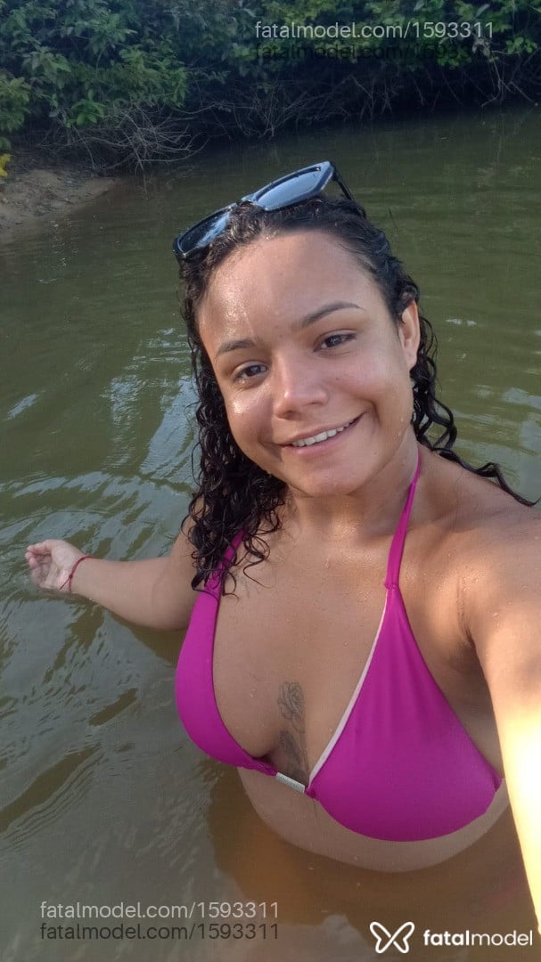 Acompanhante mulher morena (o) de olhos castanhos em Ji-Paraná Acompanhante mulher morena (o) de olhos castanhos em Ji-Paraná - Safira Lee
