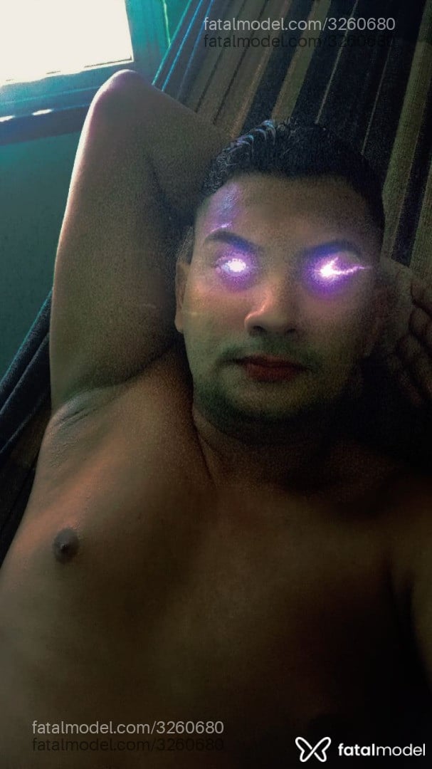 Acompanhante homem morena (o) de olhos castanhos em Fortaleza - Veinhudo