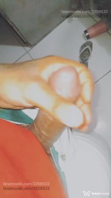 Acompanhante homem morena (o) de olhos castanhos - Srcarvalho Acompanhante homem morena (o) de olhos castanhos - Srcarvalho