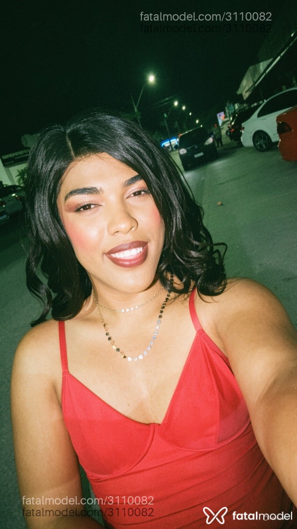 Acompanhante mulher trans loira (o) de olhos pretos em Virtual - Antonella Kayte