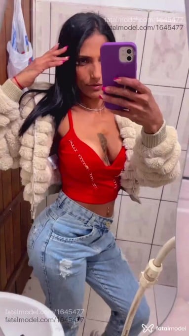 Acompanhante mulher morena (o) de olhos castanhos em Divinópolis - Pocah