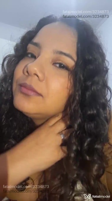 Acompanhante mulher morena (o) de olhos castanhos em Capão da Canoa - Lorrana Martins