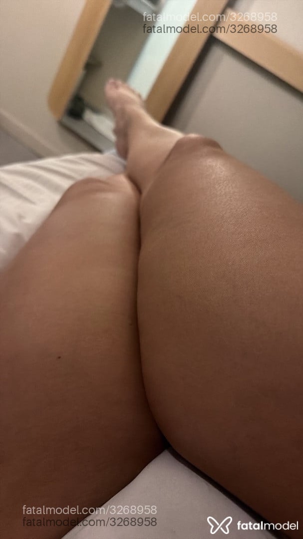 Acompanhante mulher com cabelo castanho de olhos castanhos em Vitória - Amanda Ricci