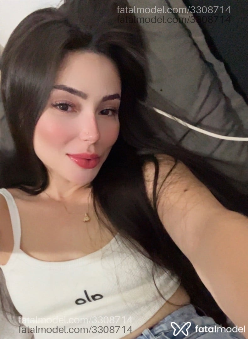 Acompanhante mulher com cabelo castanho de olhos castanhos em Ponta Porã - Thalita