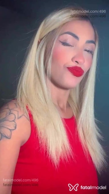 Acompanhante mulher loira (o) de olhos castanhos em Uberlândia - Barbara
