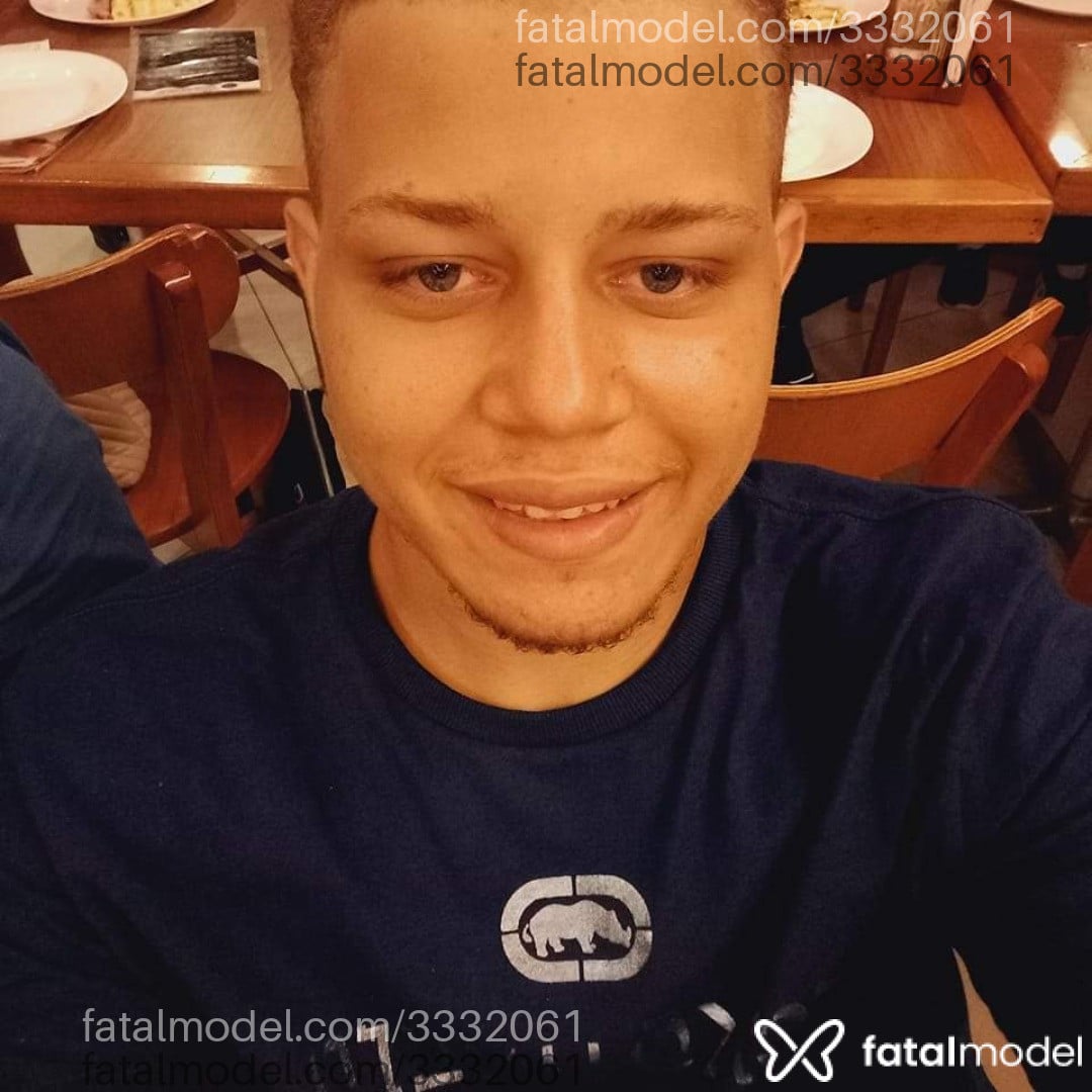 Acompanhante homem loira (o) de olhos azuis - Davizinho