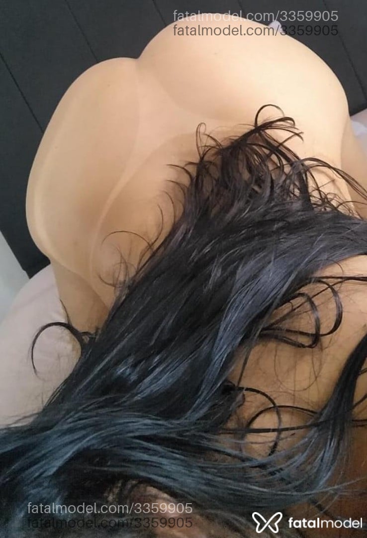 Acompanhante mulher morena (o) de olhos pretos - Paola