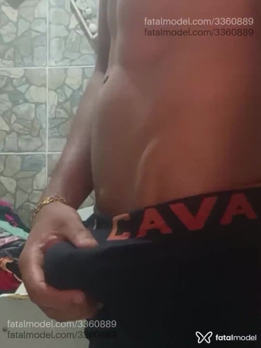 Acompanhante homem morena (o) de olhos castanhos - Renan Acompanhante homem morena (o) de olhos castanhos - Renan