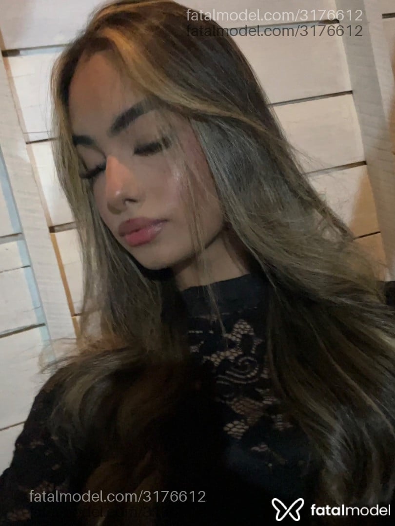 Acompanhante mulher trans com cabelo castanho de olhos castanhos em Macapá Acompanhante mulher trans com cabelo castanho de olhos castanhos em Macapá - Miily