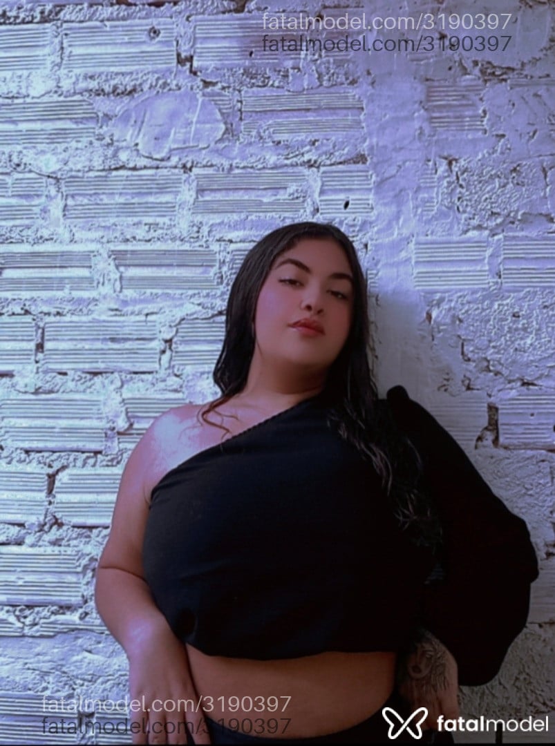 Acompanhante mulher com cabelo castanho de olhos castanhos - Kaylane Martins