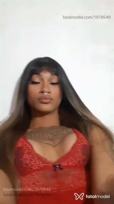 Acompanhante mulher trans morena (o) de olhos castanhos em Joinville Acompanhante mulher trans morena (o) de olhos castanhos em Joinville - Cami Silva
