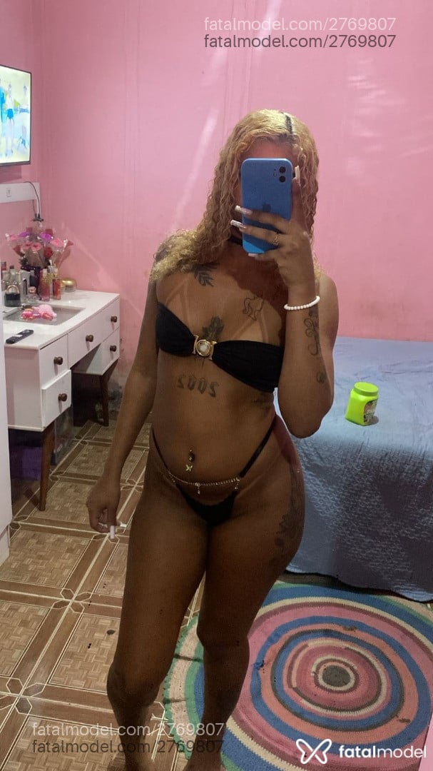 Acompanhante mulher loira (o) de olhos castanhos em Parauapebas - Ester
