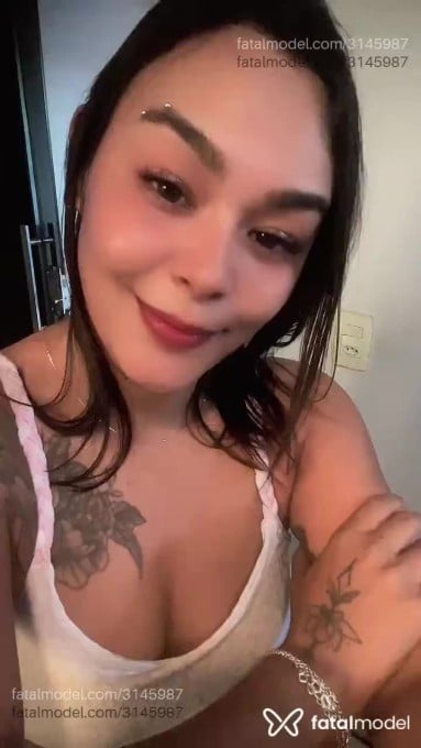 Acompanhante mulher com cabelo castanho de olhos castanhos em Catalão Acompanhante mulher com cabelo castanho de olhos castanhos em Catalão - Jessica
