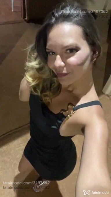 Acompanhante mulher loira (o) de olhos mel em Monte Carmelo - Maria Júlia