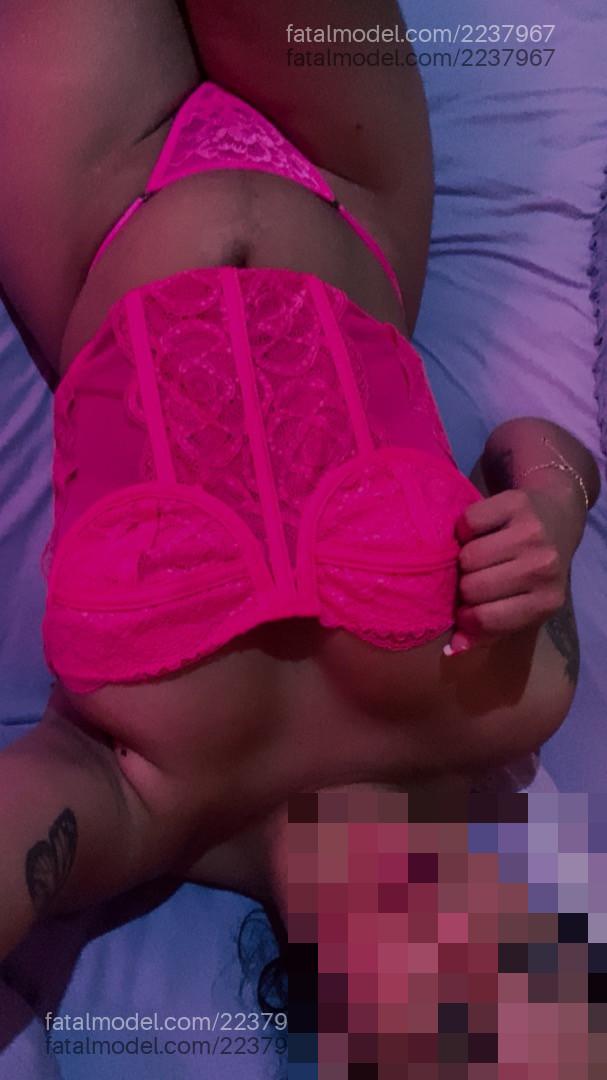 Acompanhante mulher com cabelo castanho de olhos castanhos em Brasília - Mara