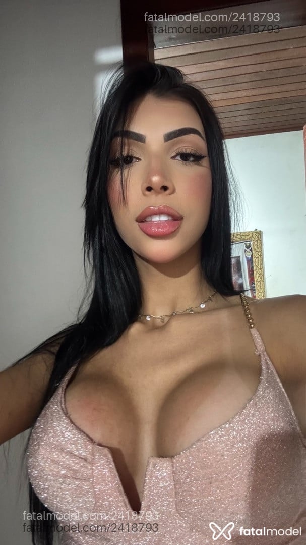 Acompanhante mulher morena (o) de olhos castanhos em Porto Alegre - Julia Fantinel