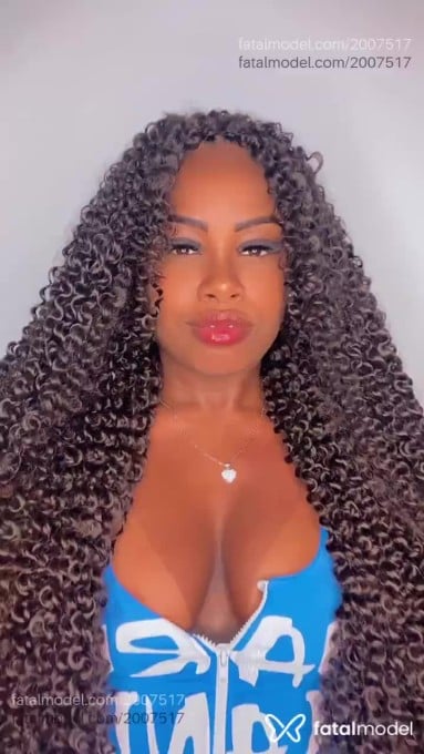 Acompanhante mulher morena (o) de olhos pretos em Medianeira Acompanhante mulher morena (o) de olhos pretos em Medianeira - Iza Black