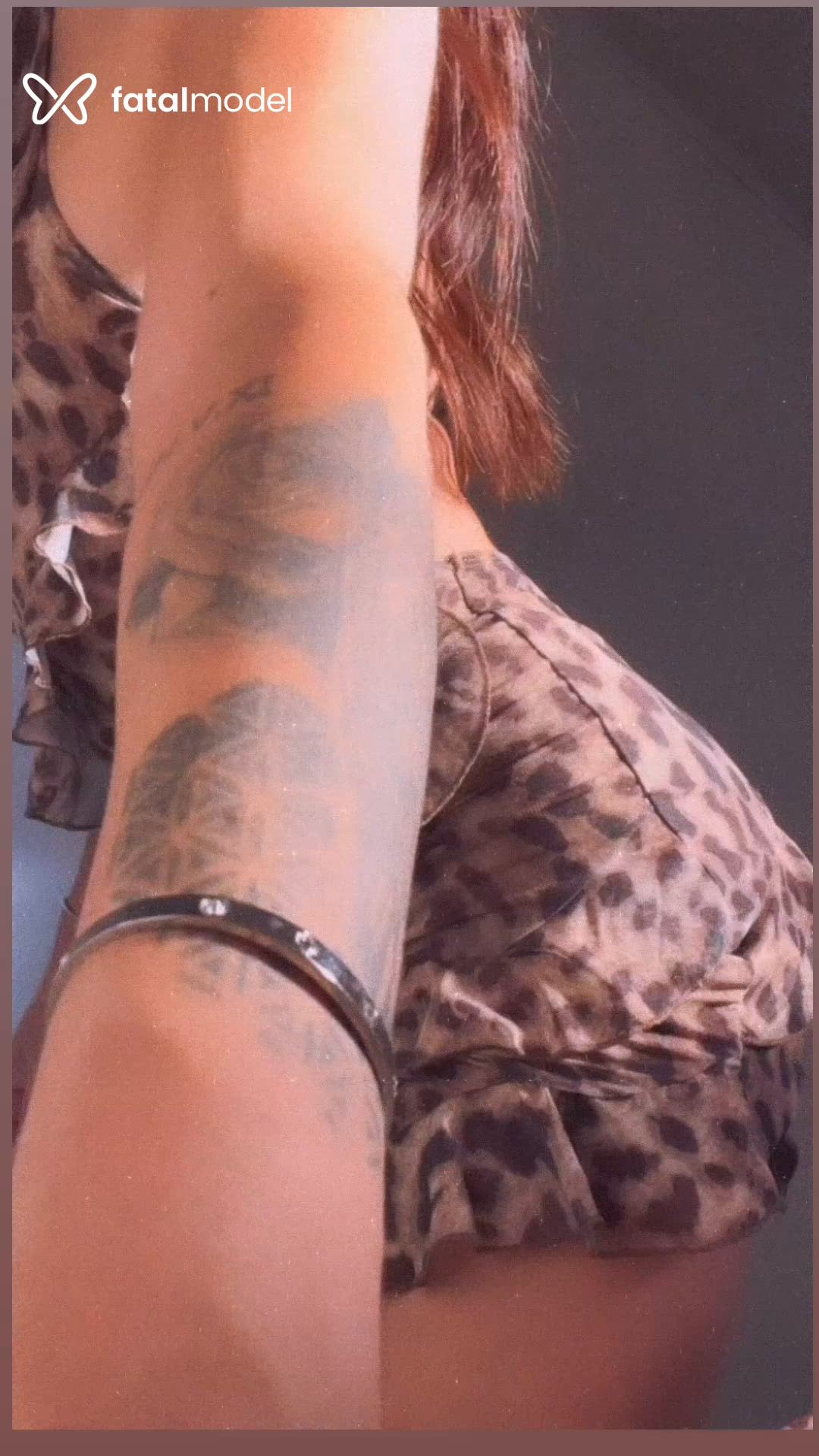 Acompanhante mulher trans com cabelo castanho de olhos castanhos em Araçatuba Acompanhante mulher trans com cabelo castanho de olhos castanhos em Araçatuba - Keller
