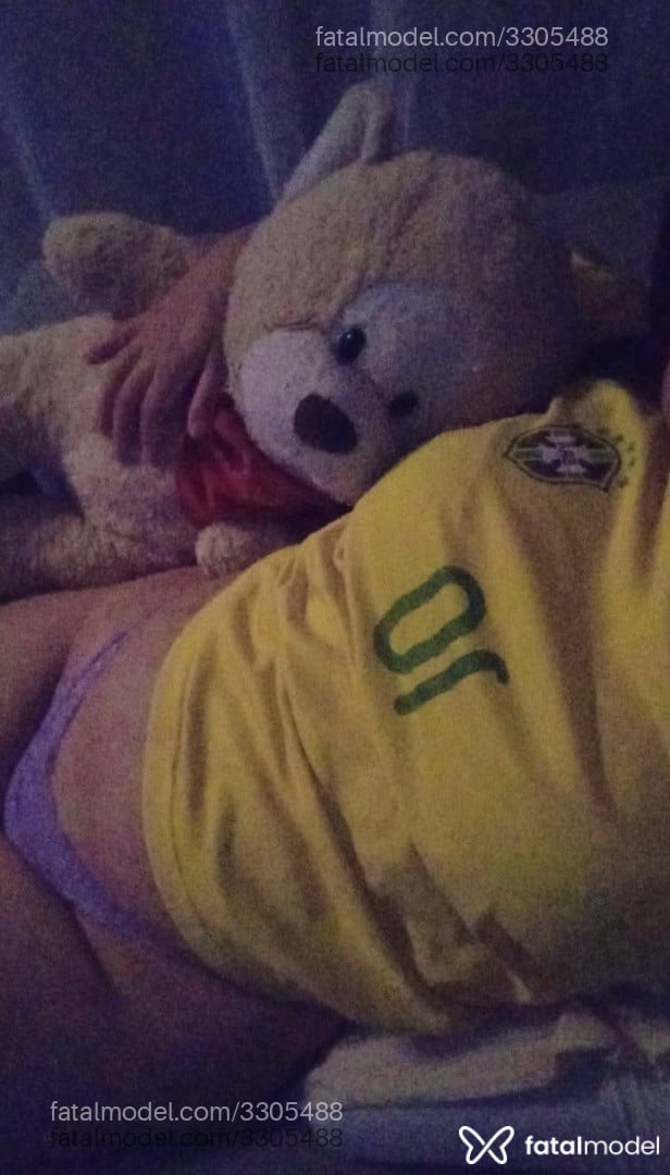 Acompanhante mulher morena (o) de olhos castanhos em Uberaba - ísis Alcântara
