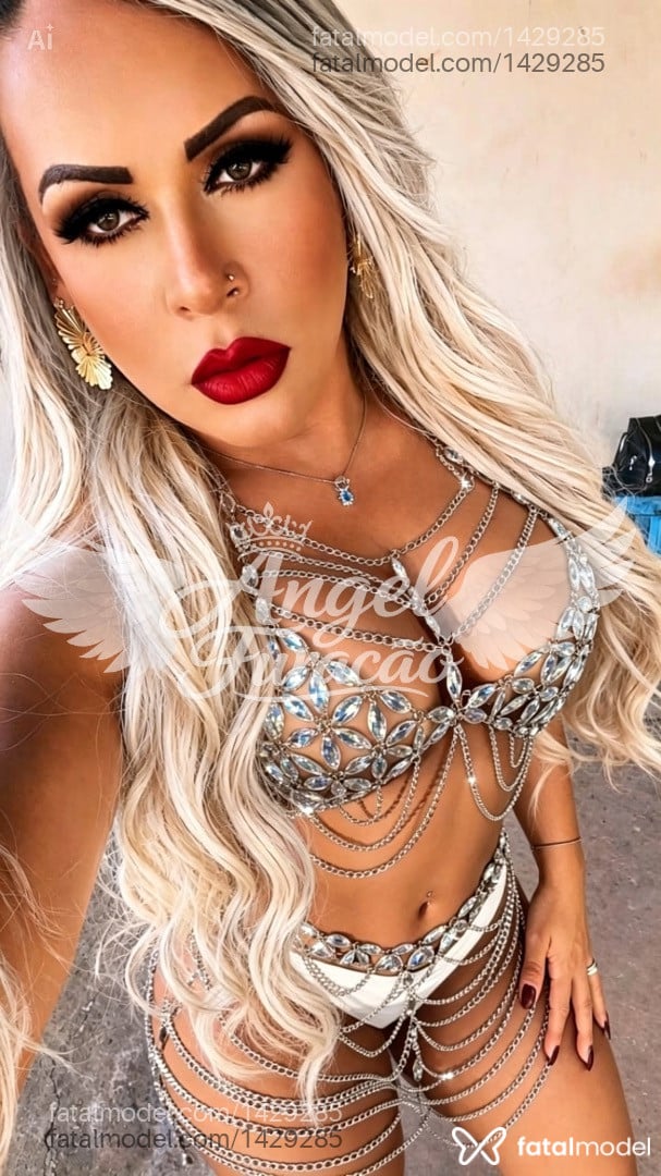 Acompanhante mulher trans loira (o) de olhos castanhos em Brasília - Furacãoloiro