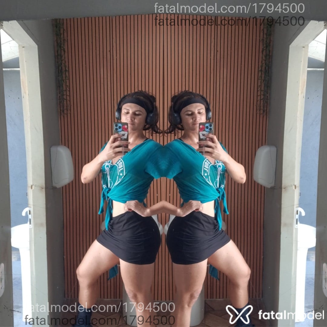 Acompanhante mulher trans com cabelo castanho de olhos castanhos em Lucas do Rio Verde - Samyrra