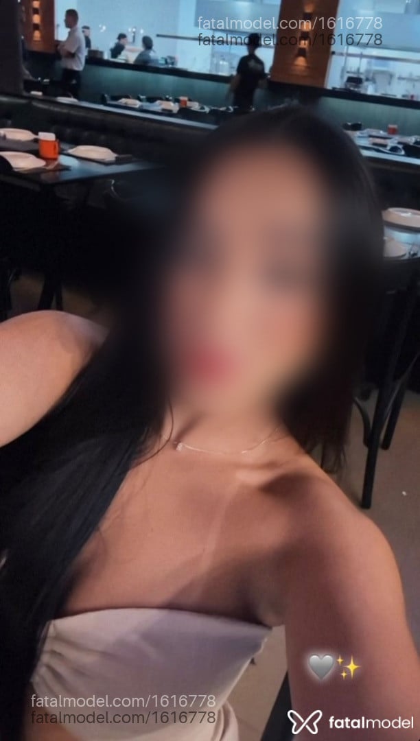 Acompanhante mulher com cabelo castanho de olhos castanhos em Manhuaçu - Carolina