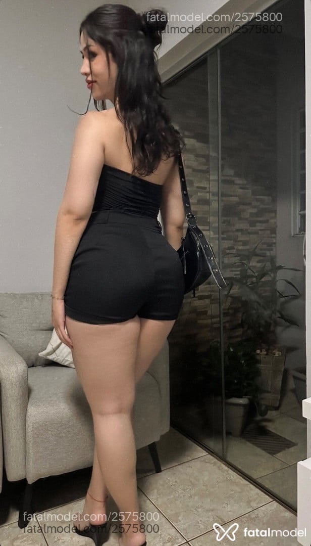 Acompanhante mulher trans com cabelo castanho de olhos mel em Jaú - Angel