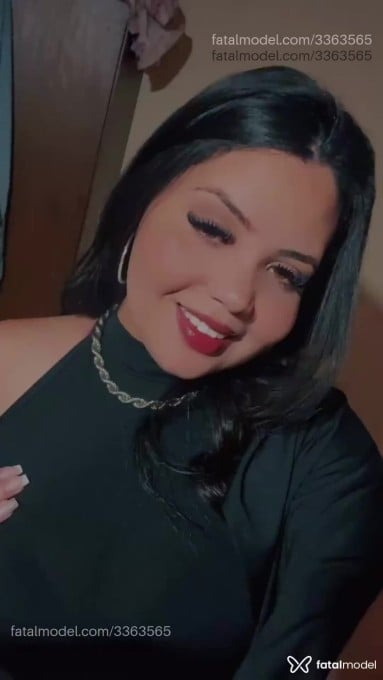 Acompanhante mulher morena (o) de olhos castanhos em Muzambinho - Helen