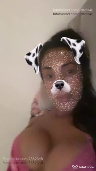 Acompanhante mulher trans morena (o) de olhos pretos em Jacarezinho Acompanhante mulher trans morena (o) de olhos pretos em Jacarezinho - Mirela