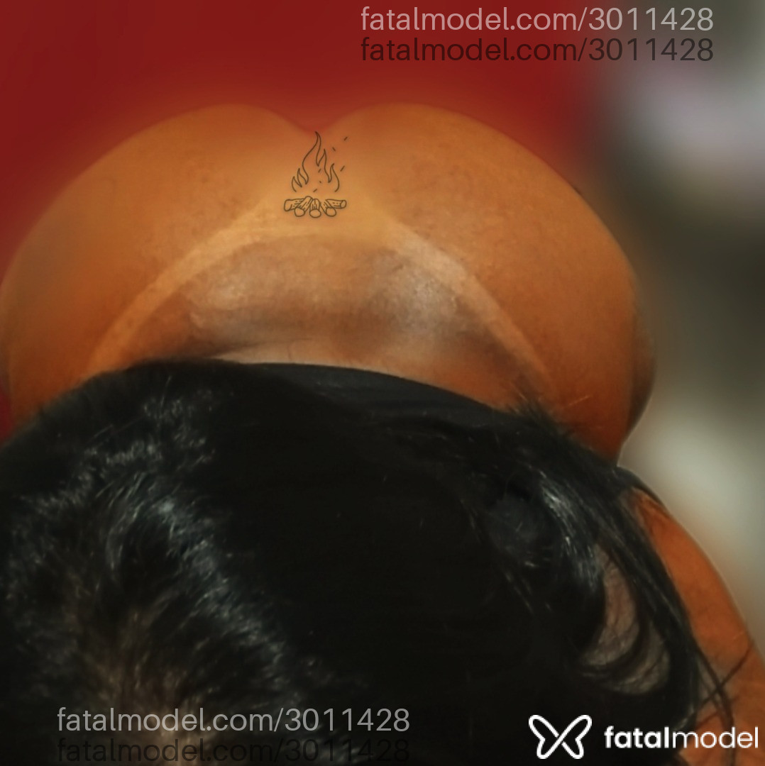 Acompanhante mulher morena (o) de olhos pretos - Nicole Acompanhante mulher morena (o) de olhos pretos - Nicole