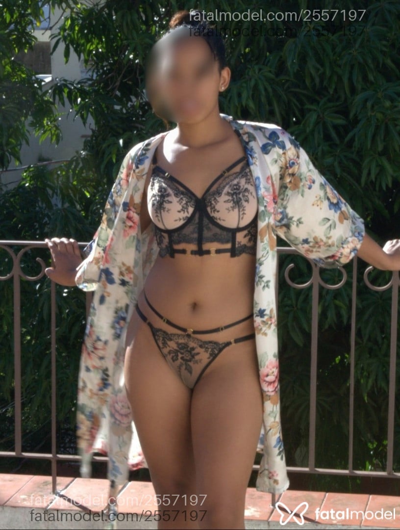 Acompanhante mulher morena (o) de olhos pretos em Porto Alegre Acompanhante mulher morena (o) de olhos pretos em Porto Alegre - Anj