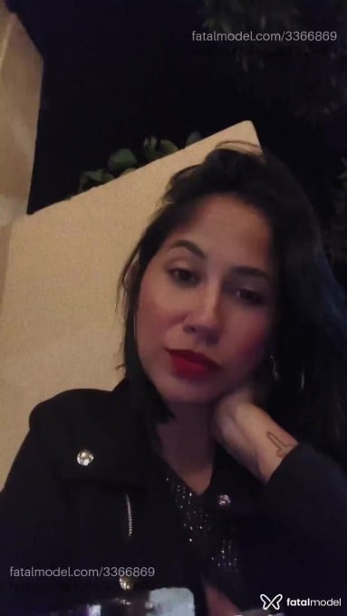 Acompanhante mulher morena (o) de olhos castanhos - Alyra