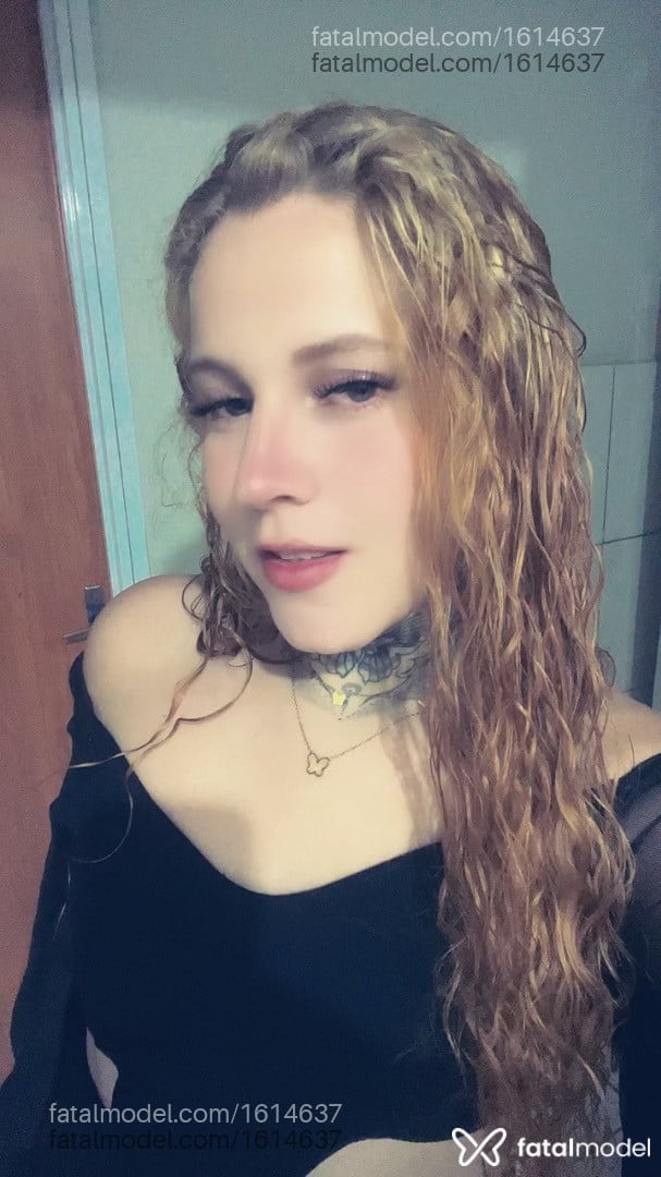 Acompanhante travesti ruiva (o) de olhos azuis em Sinop - Bruna