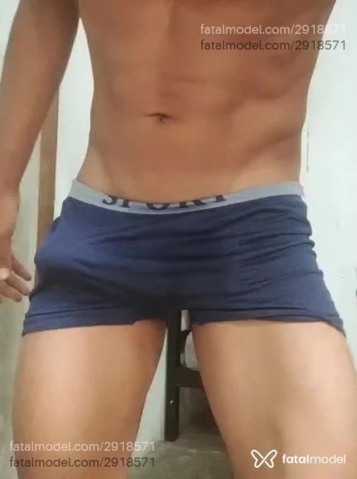 Acompanhante homem morena (o) de olhos pretos em Fortaleza Acompanhante homem morena (o) de olhos pretos em Fortaleza - Digão Veiudo