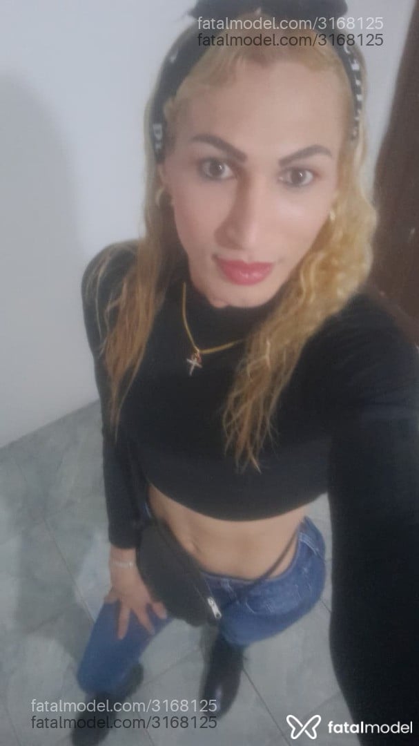 Acompanhante mulher trans loira (o) de olhos castanhos em Guaramirim - Charlinbombom
