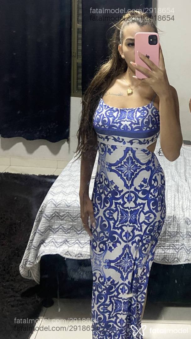 Acompanhante mulher loira (o) de olhos azuis - Rayssa