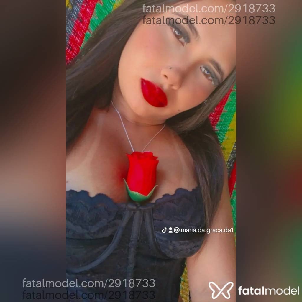 Acompanhante mulher morena (o) de olhos mel - Graça Sousa