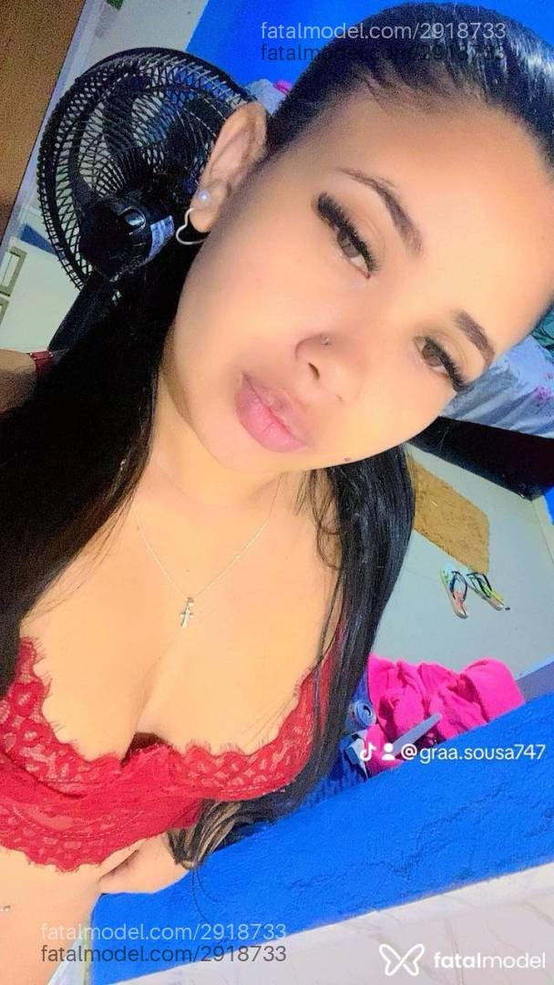 Acompanhante mulher morena (o) de olhos mel - Graça Sousa