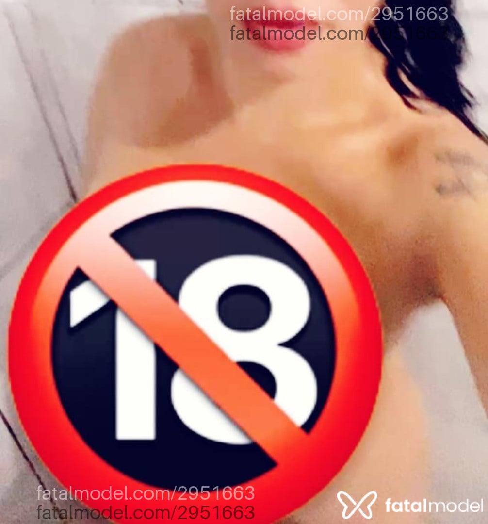 Acompanhante mulher com cabelo castanho de olhos castanhos em Pedro Leopoldo Acompanhante mulher com cabelo castanho de olhos castanhos em Pedro Leopoldo - Pantera