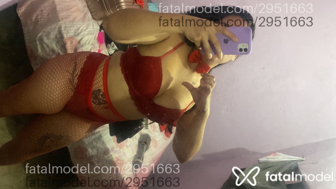 Acompanhante mulher com cabelo castanho de olhos castanhos em Pedro Leopoldo Acompanhante mulher com cabelo castanho de olhos castanhos em Pedro Leopoldo - Pantera
