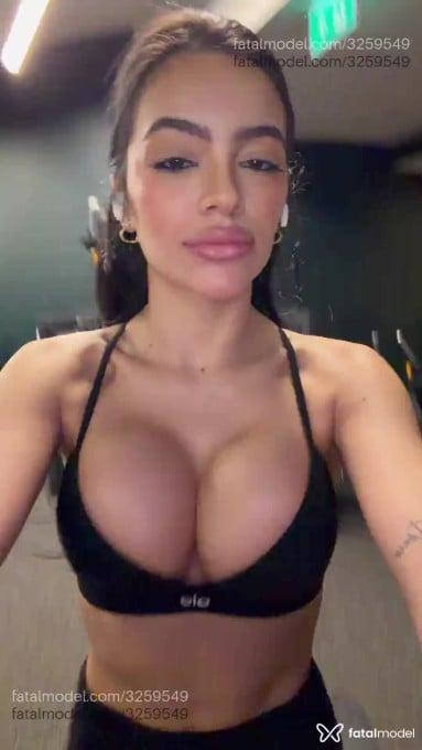 Acompanhante mulher morena (o) de olhos castanhos em Sinop Acompanhante mulher morena (o) de olhos castanhos em Sinop - Sofia Andrade